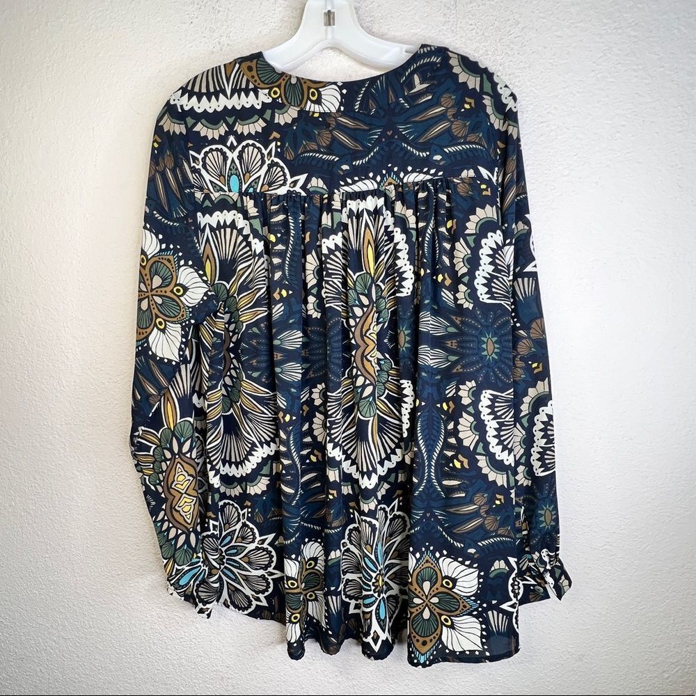 H&M Top - Picture 3 of 8